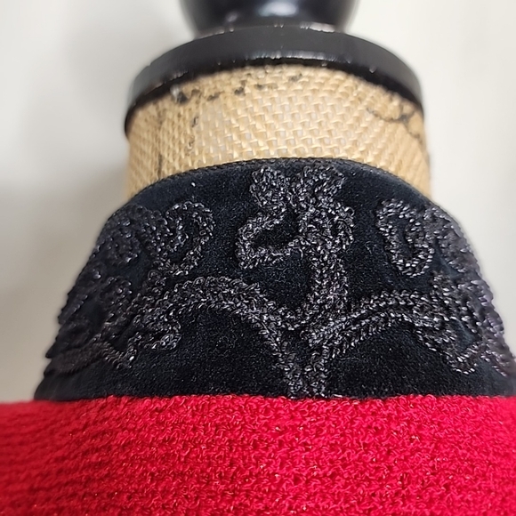 St. John Collection Vintage Renaissance Style Blazer. Size 10 - Picture 8 of 12